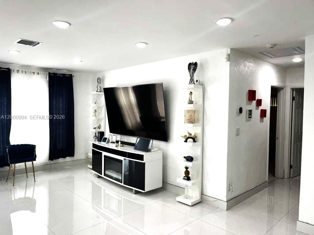 Real estate property located at 120 56th Ave, Broward, Lawn Acres, Hollywood, FL