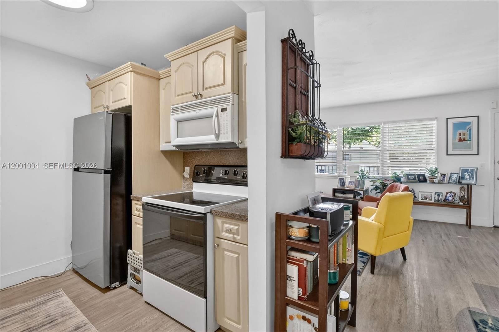 Real estate property located at 101 132nd Way #213J, Broward, New Hampton At Century Vi, Pembroke Pines, FL