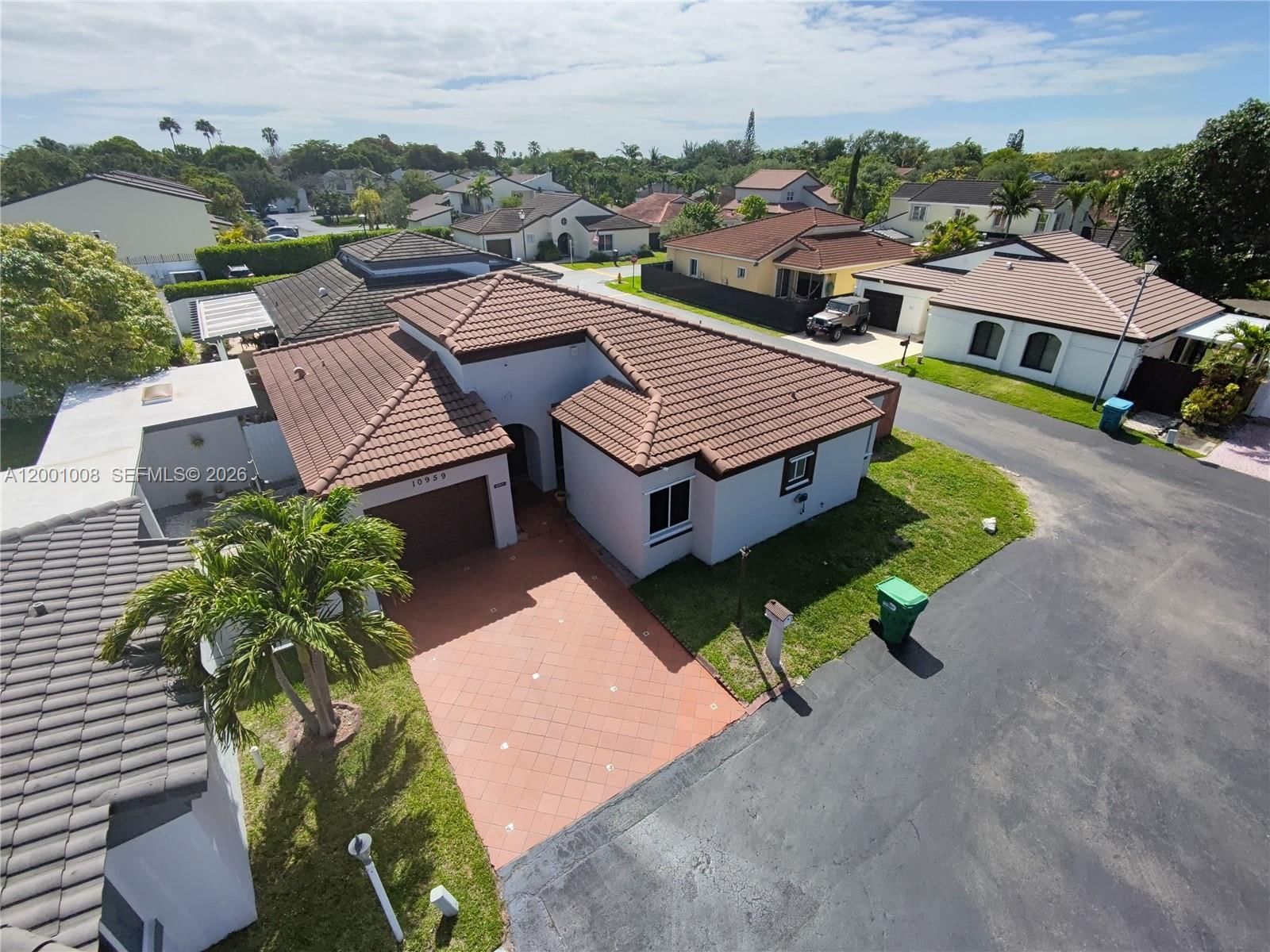 Real estate property located at 10959 72nd Ter, Miami-dade, Poinciana At Sunset, Miami, FL