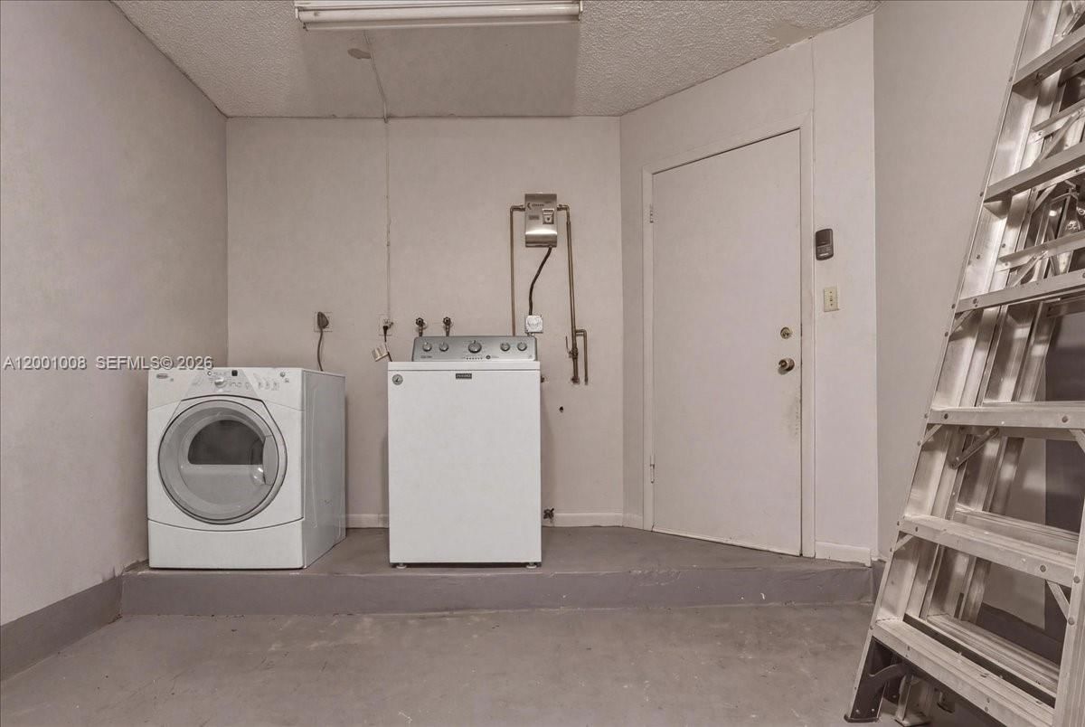 Real estate property located at 10959 72nd Ter, Miami-dade, Poinciana At Sunset, Miami, FL