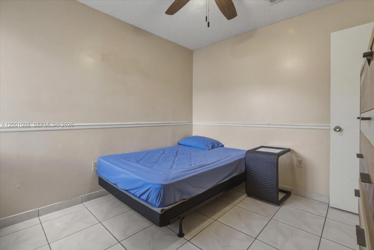 Real estate property located at 10959 72nd Ter, Miami-dade, Poinciana At Sunset, Miami, FL