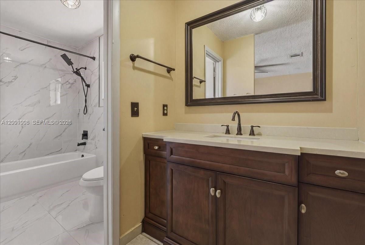 Real estate property located at 10959 72nd Ter, Miami-dade, Poinciana At Sunset, Miami, FL