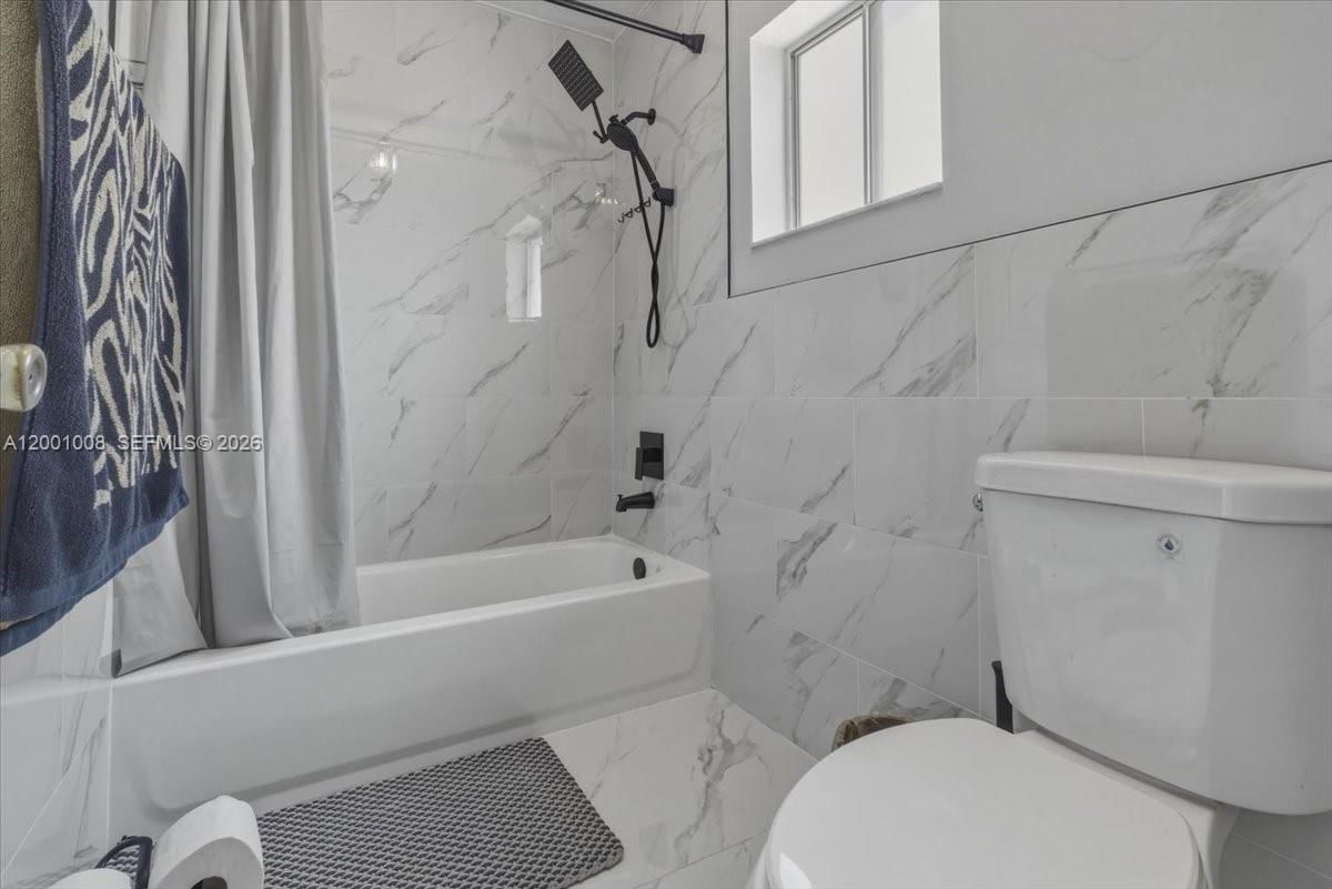 Real estate property located at 10959 72nd Ter, Miami-dade, Poinciana At Sunset, Miami, FL