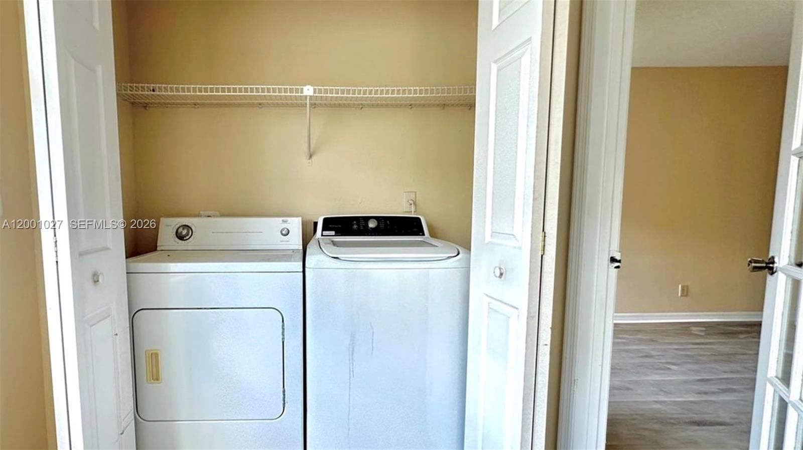 Real estate property located at 3310 Pinewalk Dr N #1823, Broward, Coral Key Condo, Margate, FL