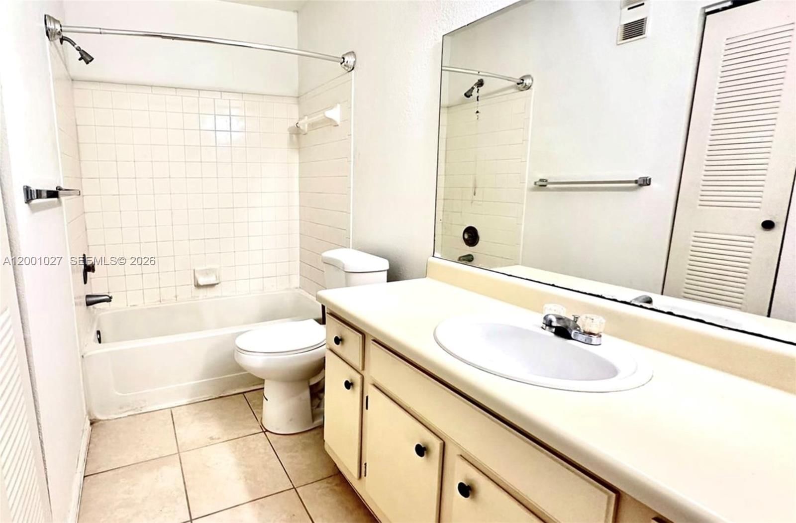Real estate property located at 3310 Pinewalk Dr N #1823, Broward, Coral Key Condo, Margate, FL