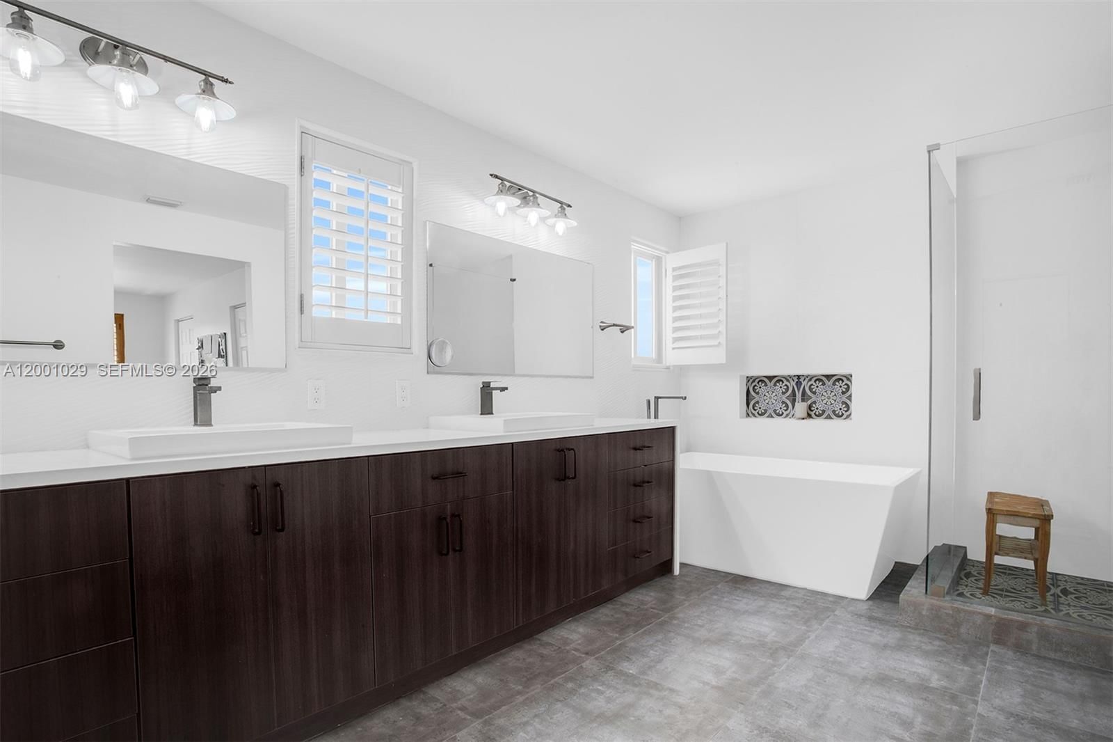 Real estate property located at 4467 Fox Glove Ln, Broward, Sectors 8 9 And 10 Plat, Weston, FL