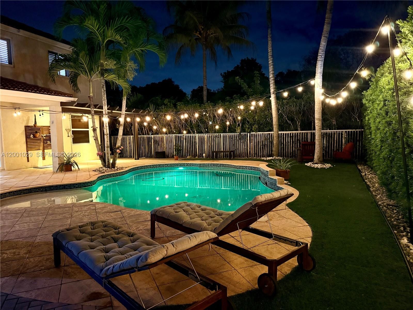 Real estate property located at 4467 Fox Glove Ln, Broward, Sectors 8 9 And 10 Plat, Weston, FL