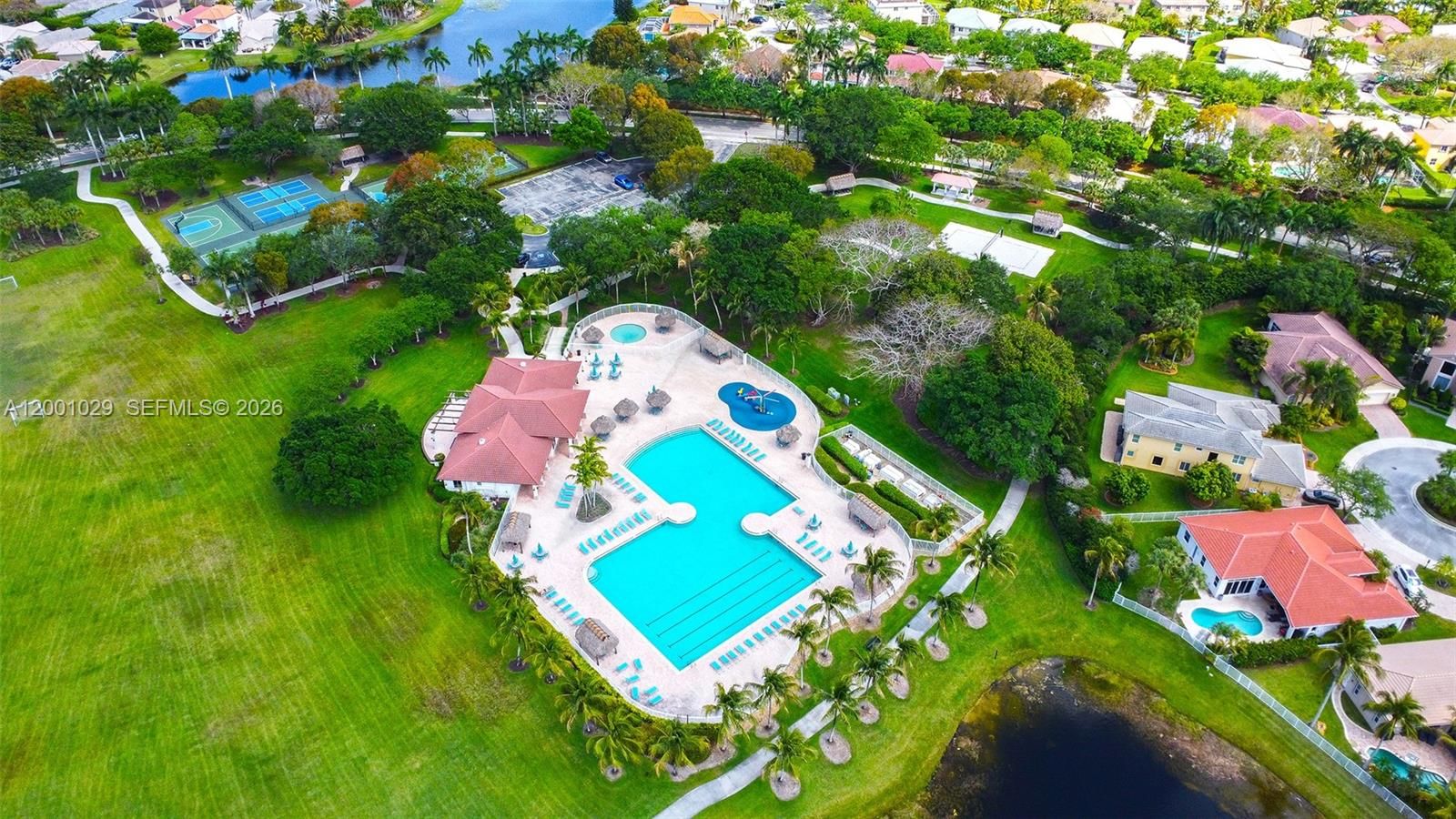 Real estate property located at 4467 Fox Glove Ln, Broward, Sectors 8 9 And 10 Plat, Weston, FL