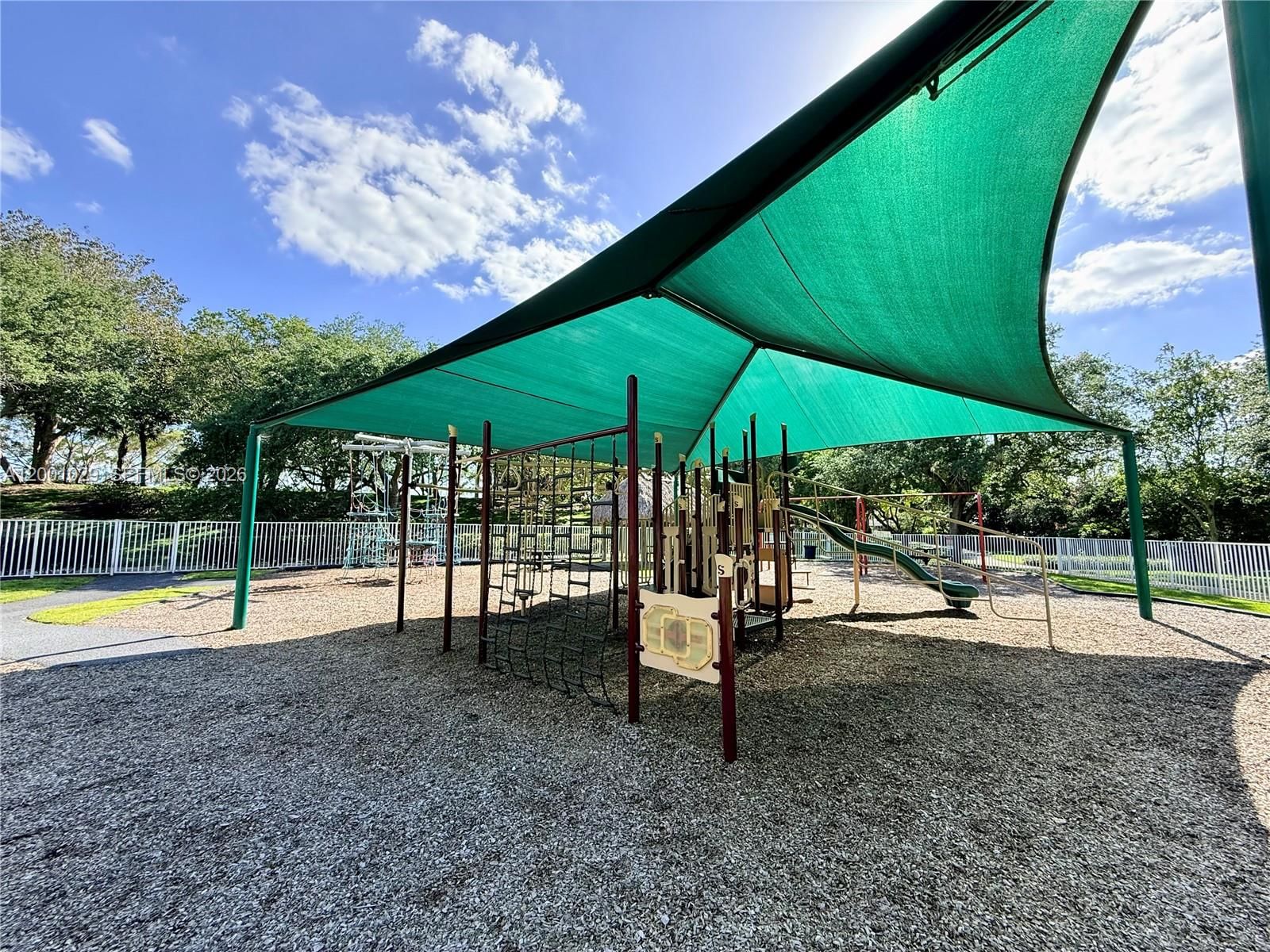 Real estate property located at 4467 Fox Glove Ln, Broward, Sectors 8 9 And 10 Plat, Weston, FL