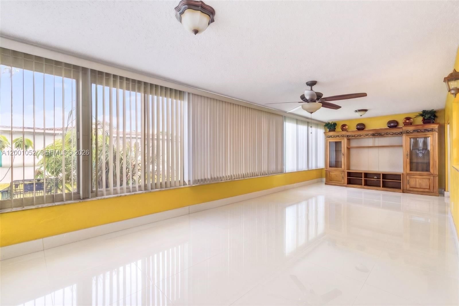 Real estate property located at 7301 57th Pl, Broward, Mainlands Of Tamarac Lake, Tamarac, FL