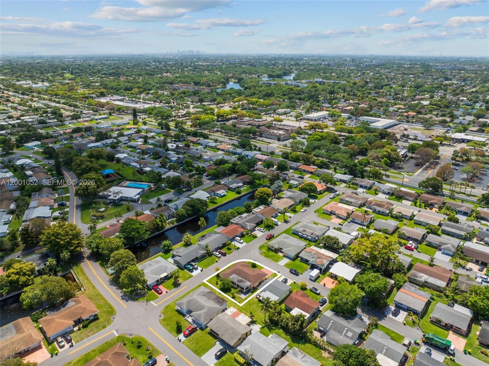 Real estate property located at 7301 57th Pl, Broward, Mainlands Of Tamarac Lake, Tamarac, FL