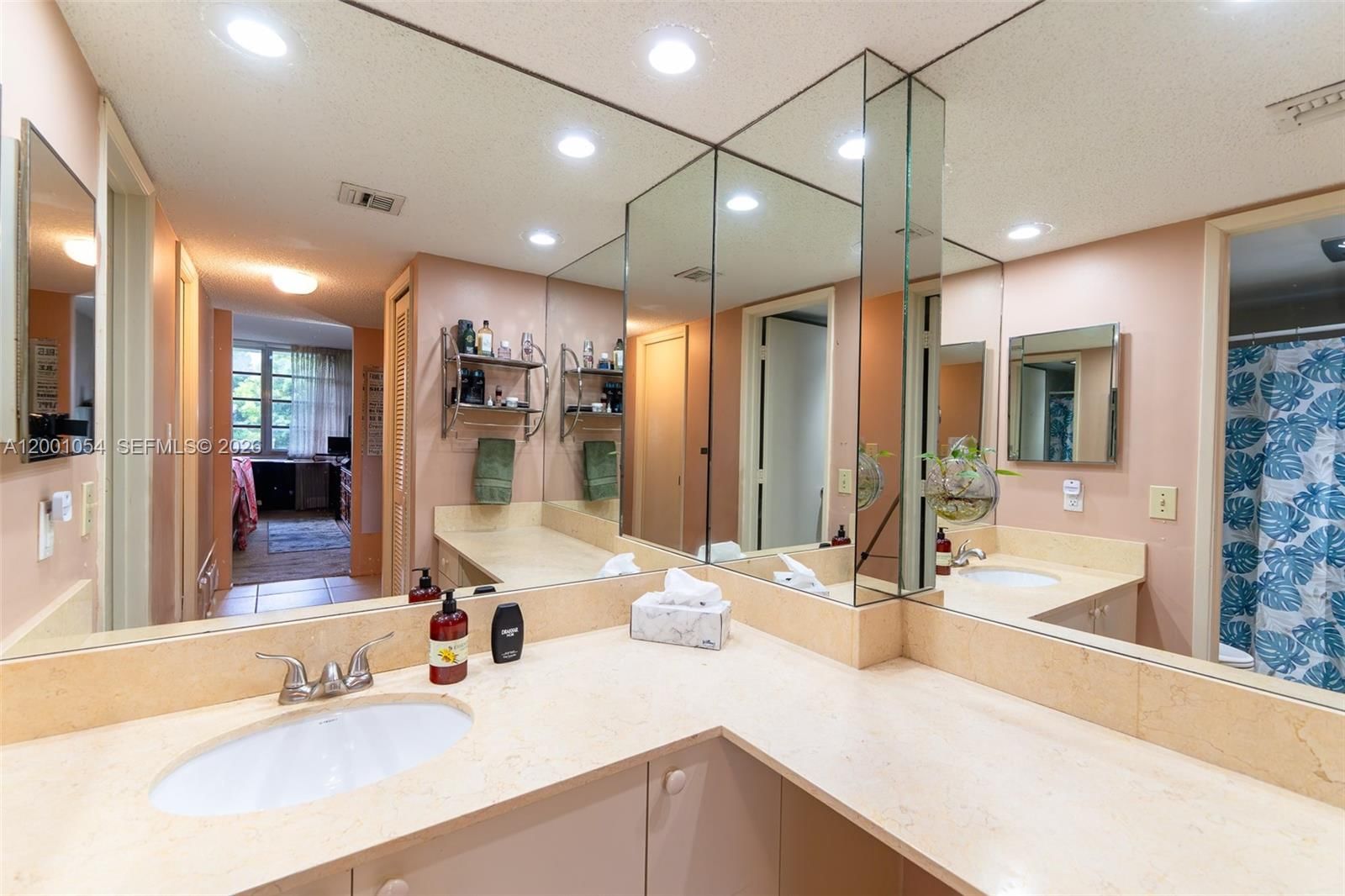 Real estate property located at 4221 Palm Aire Dr #203, Broward, No 14 Palm-aire Country C, Pompano Beach, FL