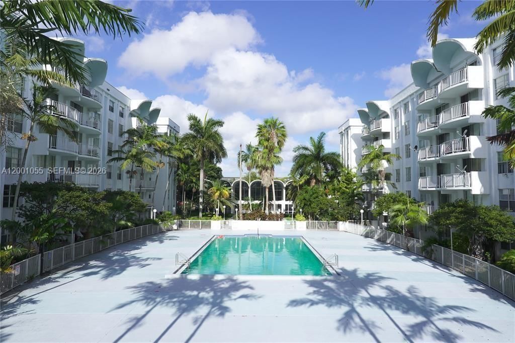 Real estate property located at 496 165th St Rd D-409, Miami-dade, Montecarlo Condo, Miami, FL