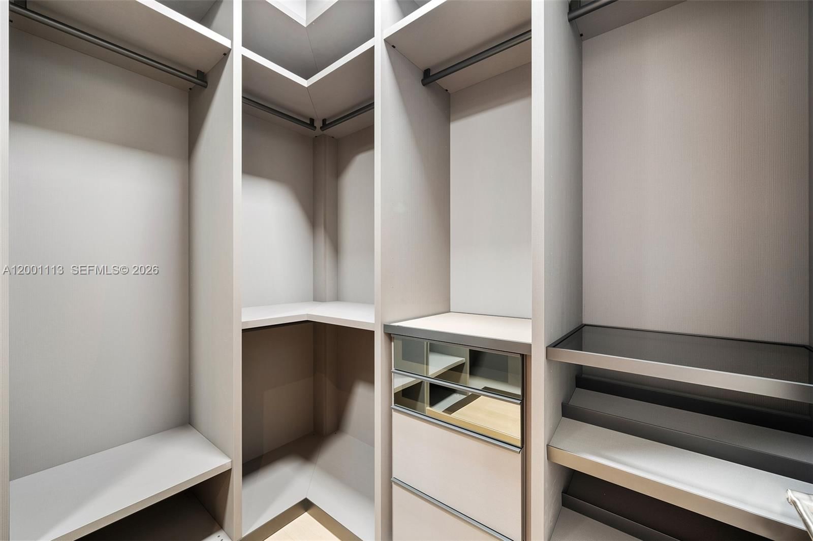 Real estate property located at 17475 Collins Ave PH3201, Miami-dade, Chateau Beach Condo, Sunny Isles Beach, FL