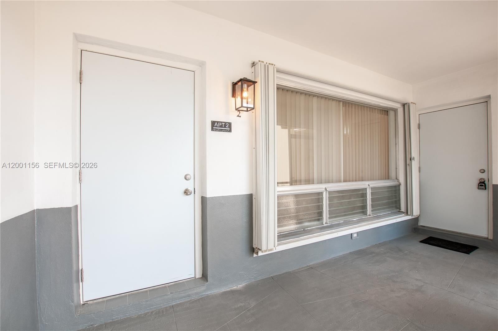 Real estate property located at 300 Luna Ct #2, Broward, Southbrook Condominium Ap, Hollywood, FL