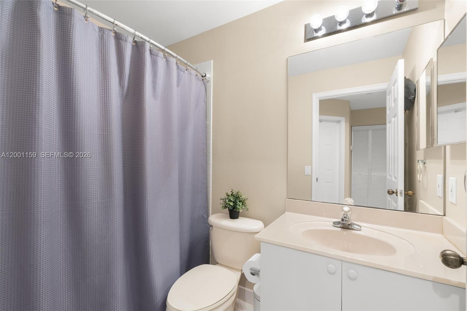 Real estate property located at 1414 Banyan Way, Broward, Sector 2-parcels 1 2 3 4, Weston, FL