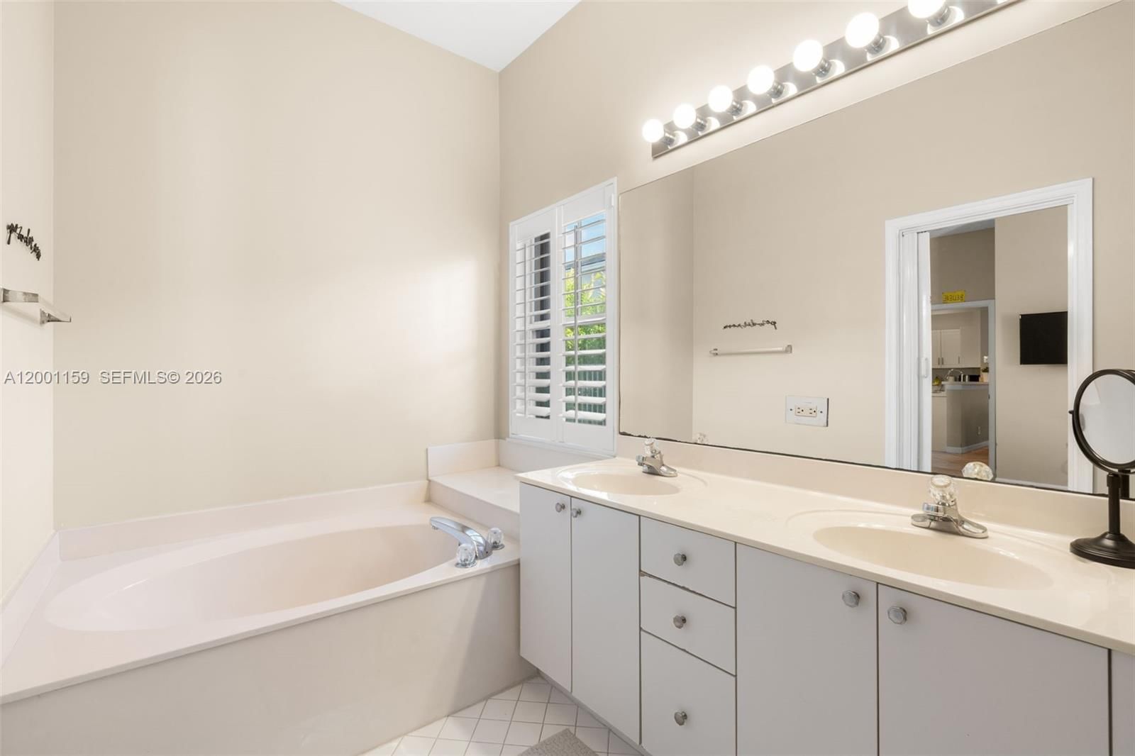 Real estate property located at 1414 Banyan Way, Broward, Sector 2-parcels 1 2 3 4, Weston, FL