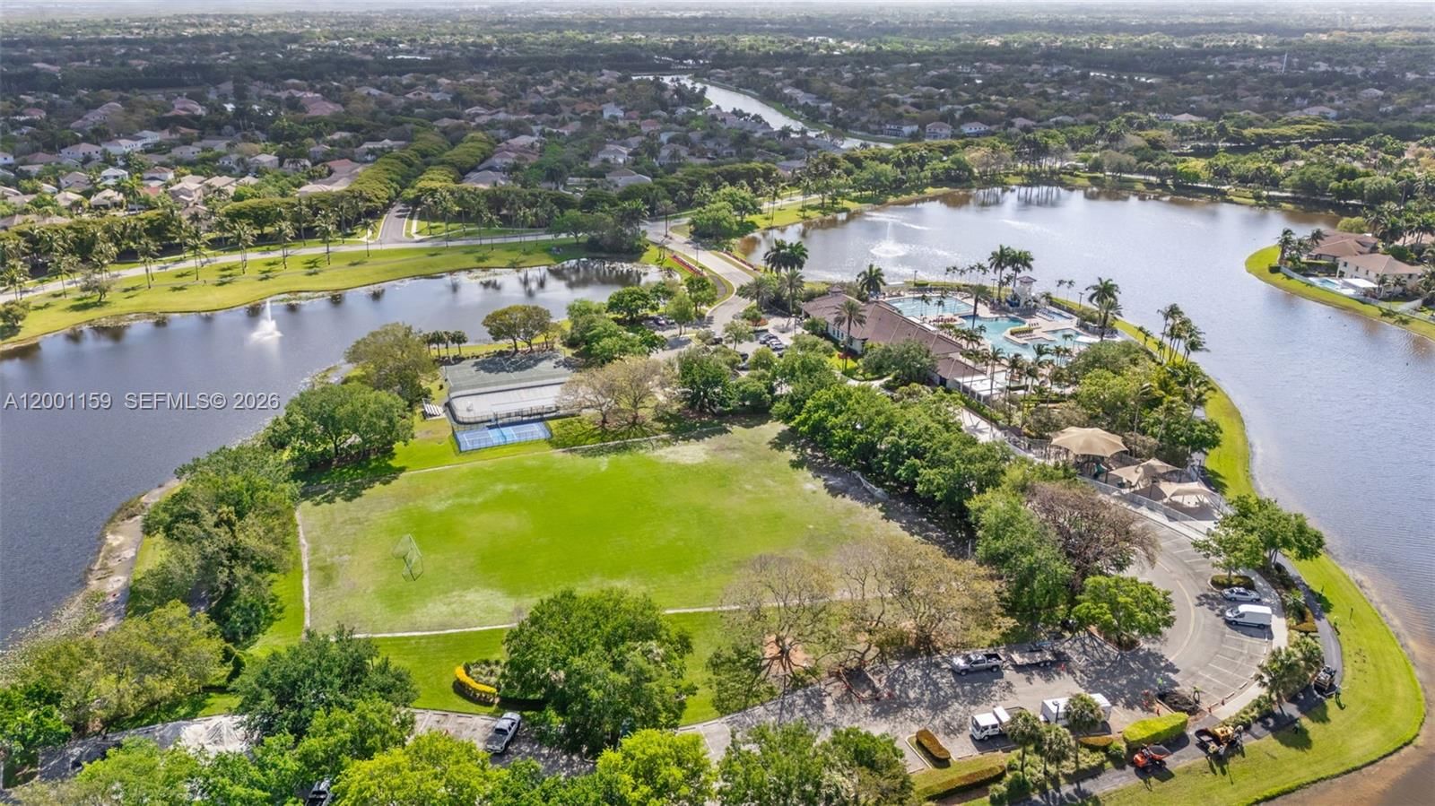 Real estate property located at 1414 Banyan Way, Broward, Sector 2-parcels 1 2 3 4, Weston, FL