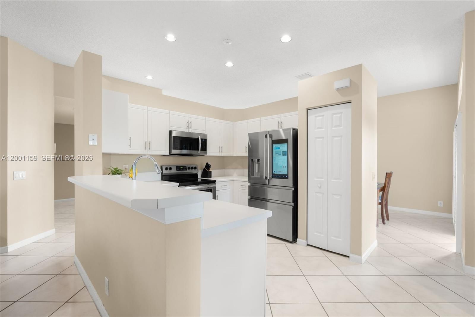 Real estate property located at 1414 Banyan Way, Broward, Sector 2-parcels 1 2 3 4, Weston, FL