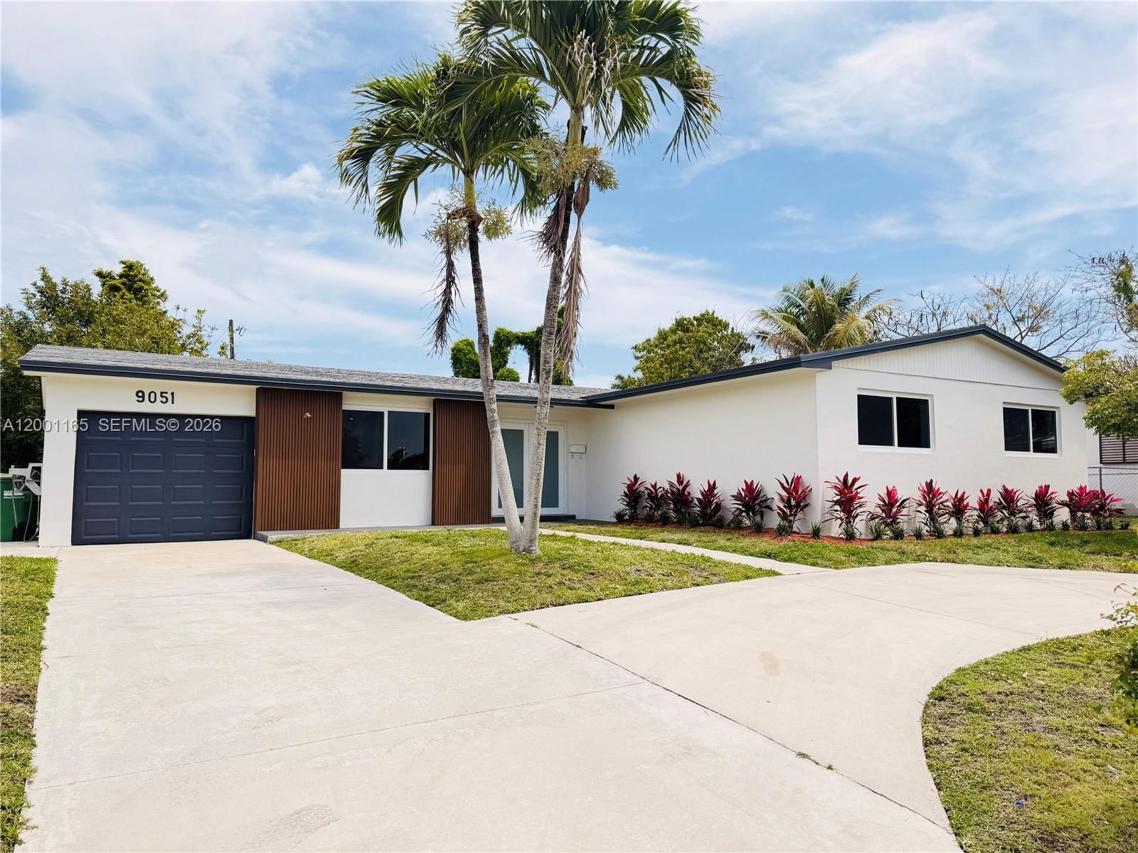 Real estate property located at 9051 200th St, Miami-dade, Cutler Ridge Pines, Cutler Bay, FL