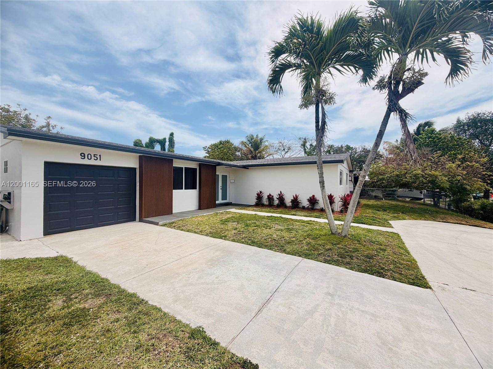 Real estate property located at 9051 200th St, Miami-dade, Cutler Ridge Pines, Cutler Bay, FL