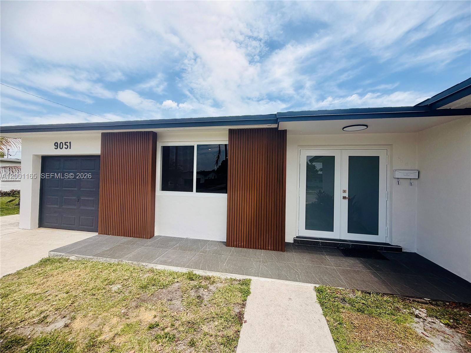 Real estate property located at 9051 200th St, Miami-dade, Cutler Ridge Pines, Cutler Bay, FL