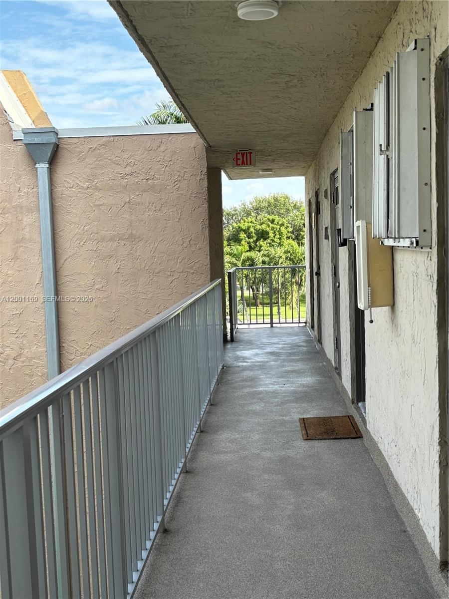 Real estate property located at 10900 104th St #303, Miami-dade, The Berkeley Condo, Miami, FL