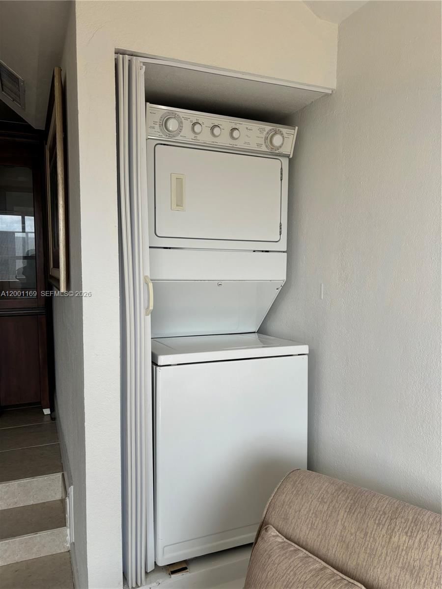 Real estate property located at 10900 104th St #303, Miami-dade, The Berkeley Condo, Miami, FL