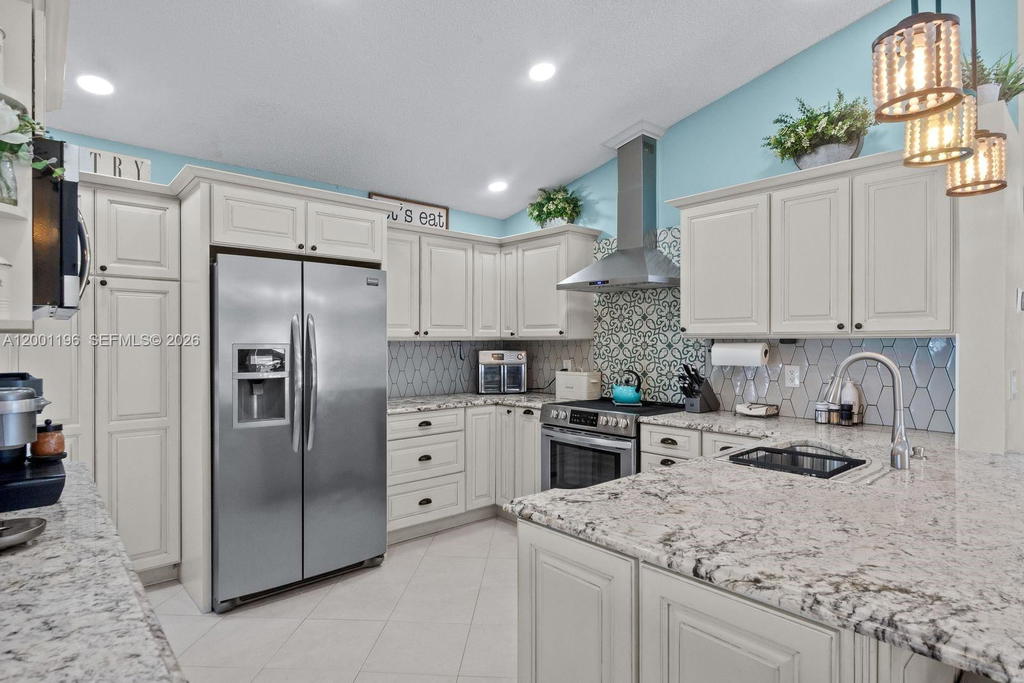 Real estate property located at 17816 10th Ln, Broward, Silver Lakes Ph Ii Replat, Pembroke Pines, FL