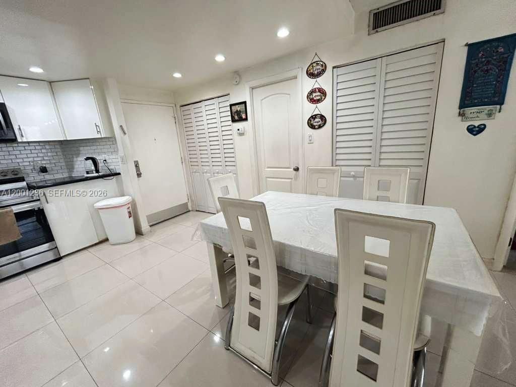 Real estate property located at 1351 Miami Gardens Dr #511E, Miami-dade, Buckley Towers Condo - Ea, Miami, FL