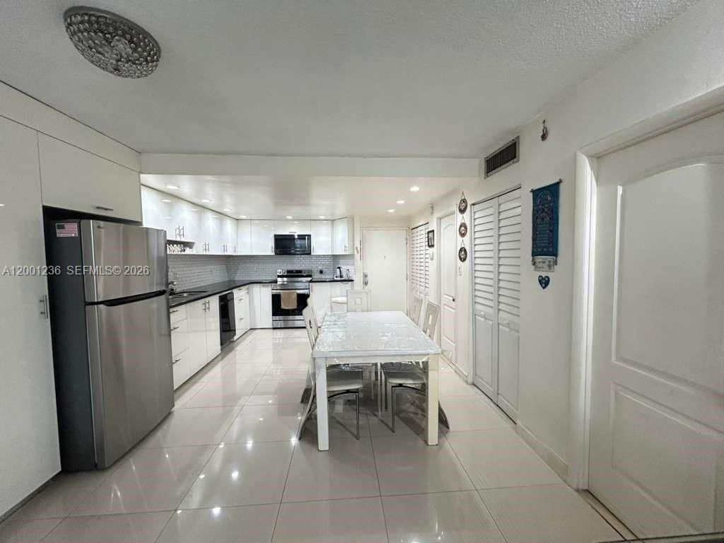 Real estate property located at 1351 Miami Gardens Dr #511E, Miami-dade, Buckley Towers Condo - Ea, Miami, FL