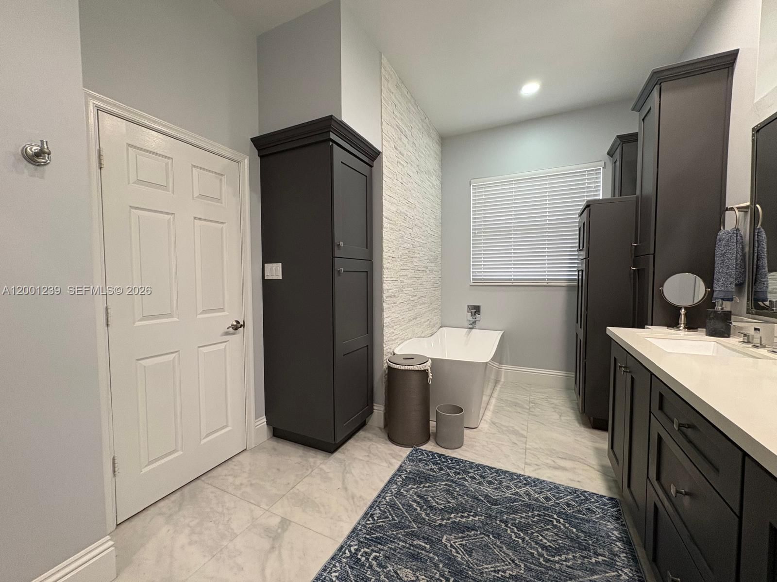 Real estate property located at 13805 41st St, Broward, Imagination Farms East, Davie, FL