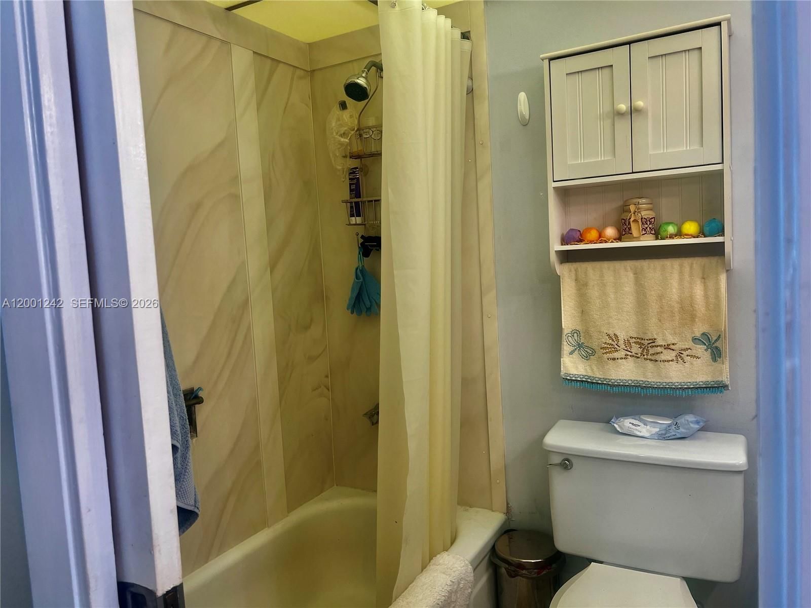 Real estate property located at 5860 44th St #804, Broward, Greens Of Inverrary Phase, Lauderhill, FL