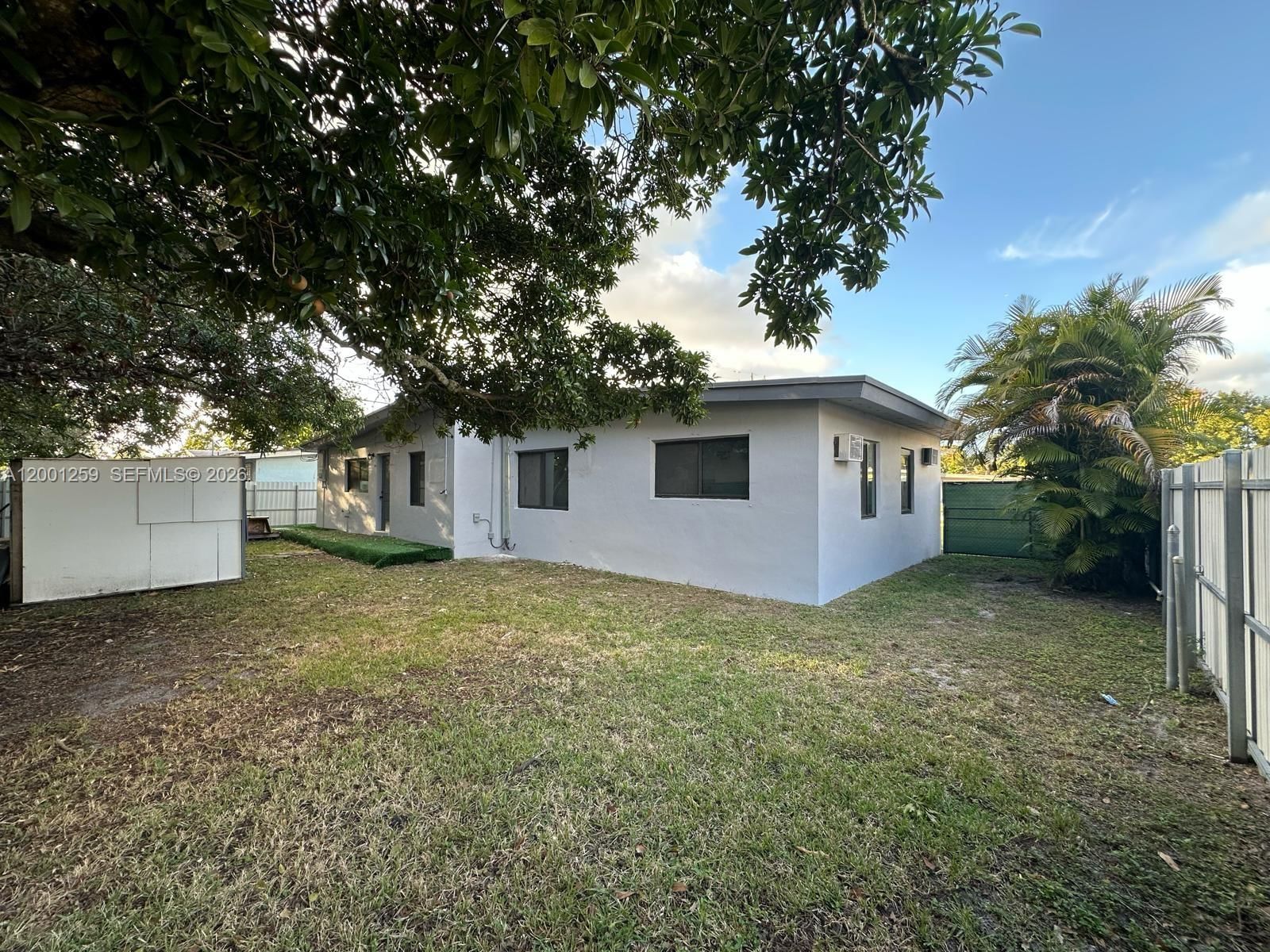 Real estate property located at 860 171st St, Miami-dade, Cravero Cloverleaf Estate, Miami Gardens, FL