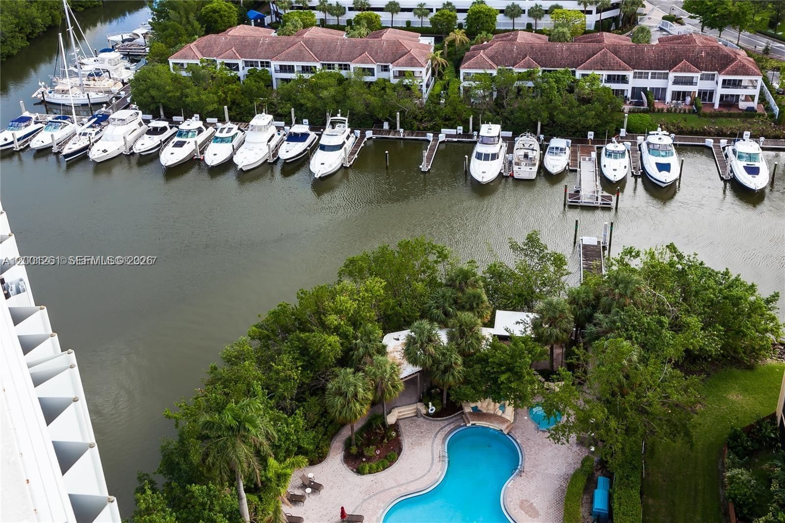Real estate property located at 3400 192nd St #303, Miami-dade, Mystic Pointe Tower 600 C, Aventura, FL