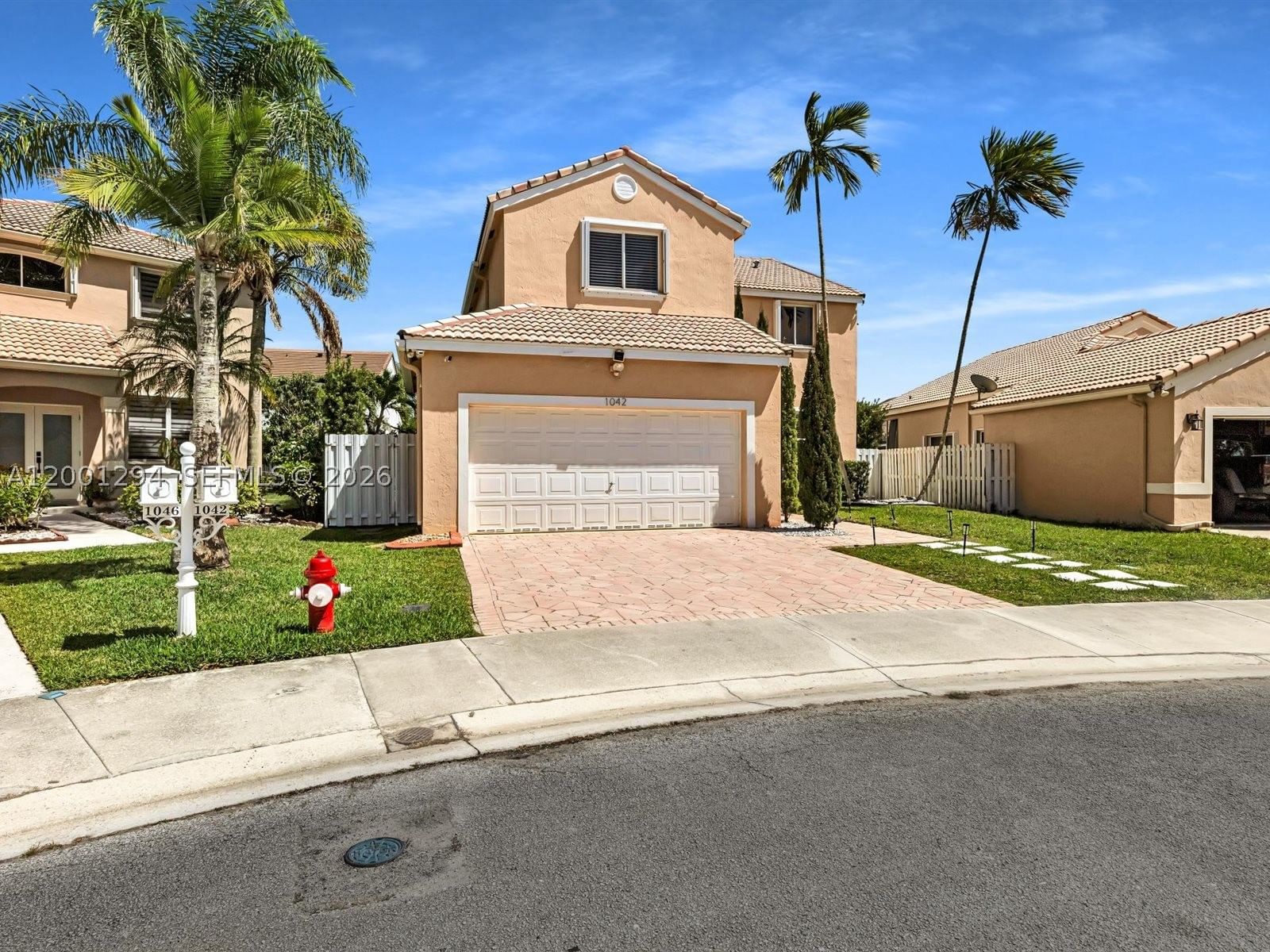 Real estate property located at 1042 Thistle Creek Ct, Broward, Sector 3 - Parcels C D E, Weston, FL
