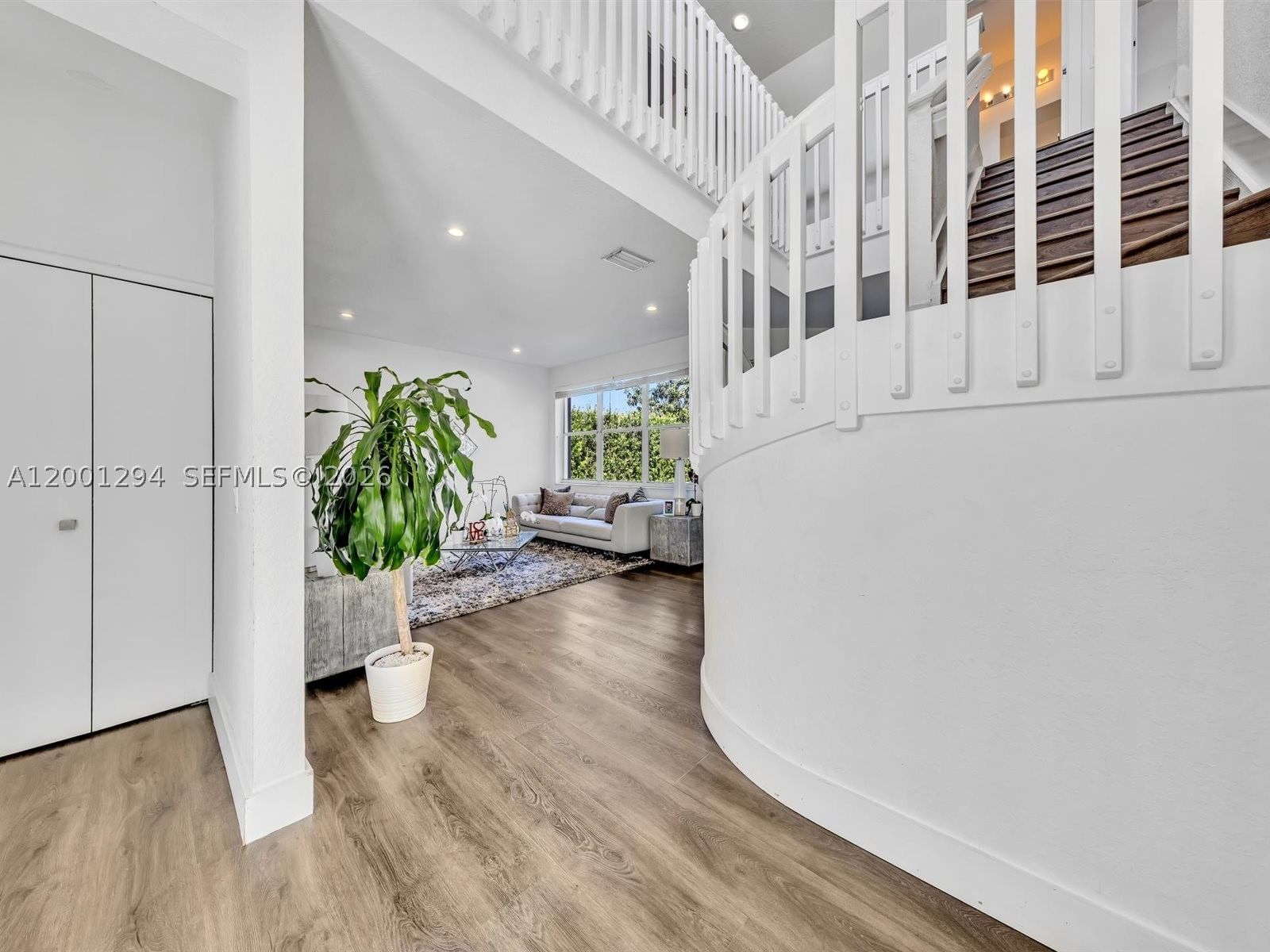 Real estate property located at 1042 Thistle Creek Ct, Broward, Sector 3 - Parcels C D E, Weston, FL