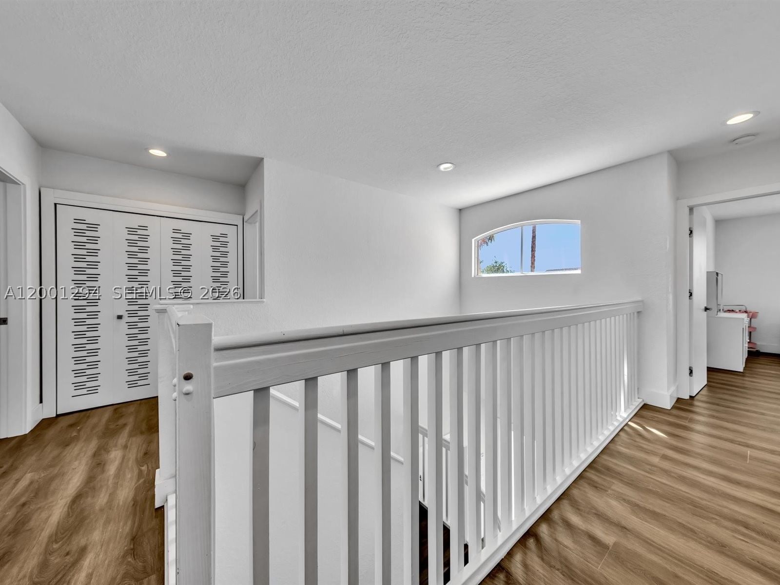Real estate property located at 1042 Thistle Creek Ct, Broward, Sector 3 - Parcels C D E, Weston, FL