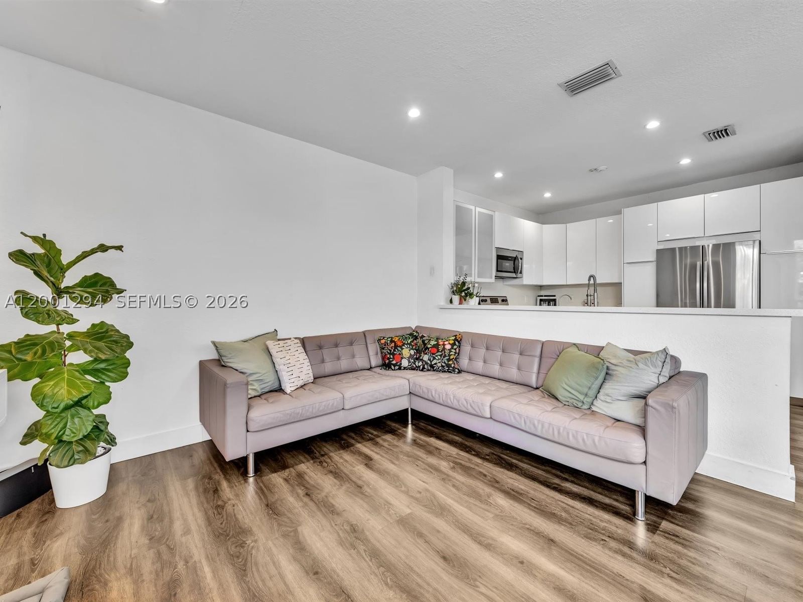 Real estate property located at 1042 Thistle Creek Ct, Broward, Sector 3 - Parcels C D E, Weston, FL