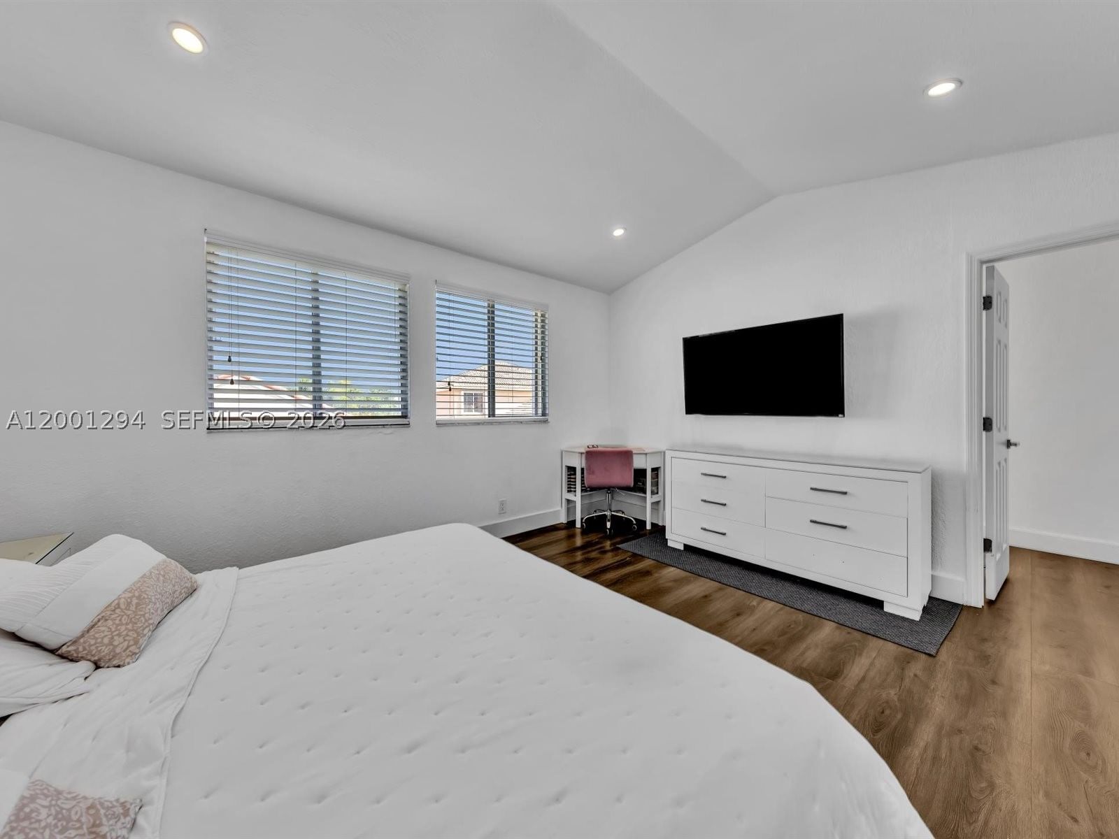 Real estate property located at 1042 Thistle Creek Ct, Broward, Sector 3 - Parcels C D E, Weston, FL