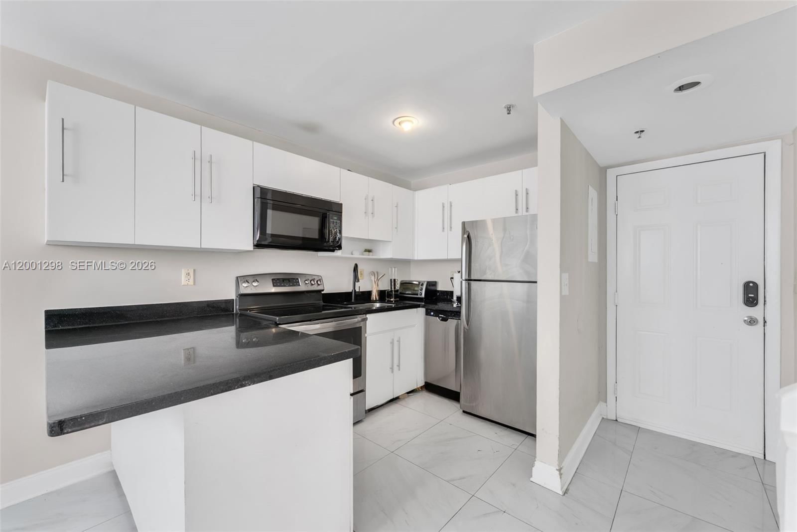 Real estate property located at 865 Collins Ave #307, Miami-dade, The Skylark Condo, Miami Beach, FL