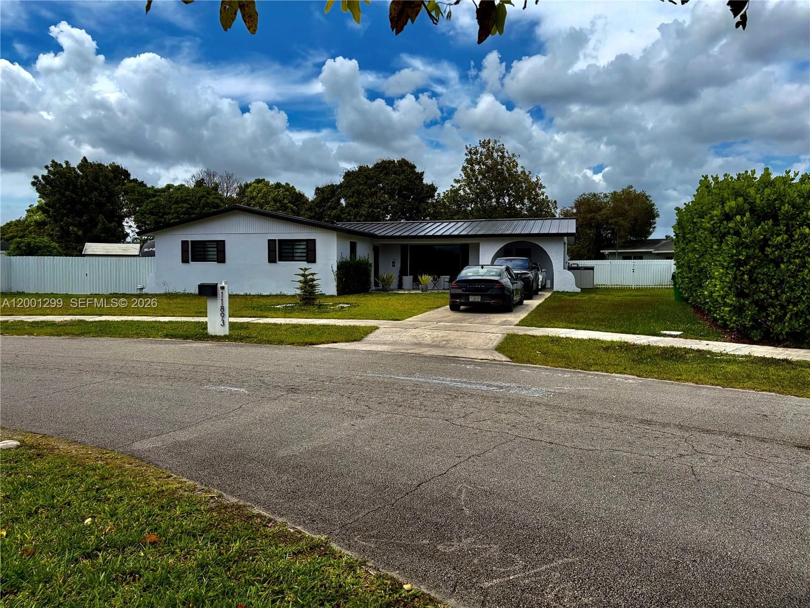Real estate property located at 11893 197th St, Miami-dade, South Miami Heights Addn, Miami, FL