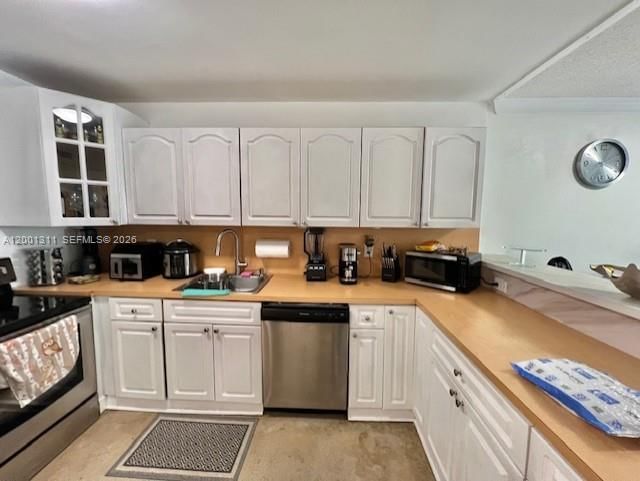 Real estate property located at 7830 Dickens Ave #203, Miami-dade, Dickens Gardens Condo, Miami Beach, FL