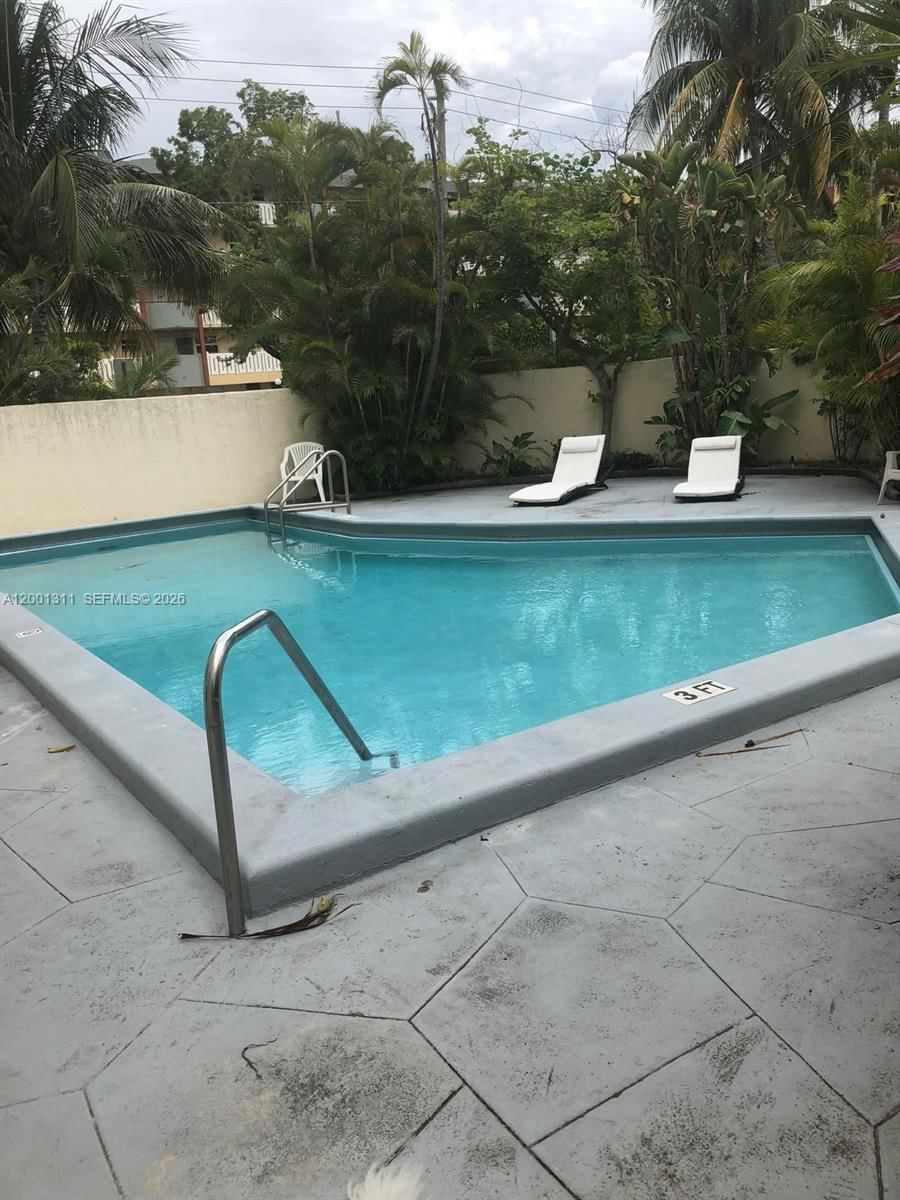 Real estate property located at 7830 Dickens Ave #203, Miami-dade, Dickens Gardens Condo, Miami Beach, FL