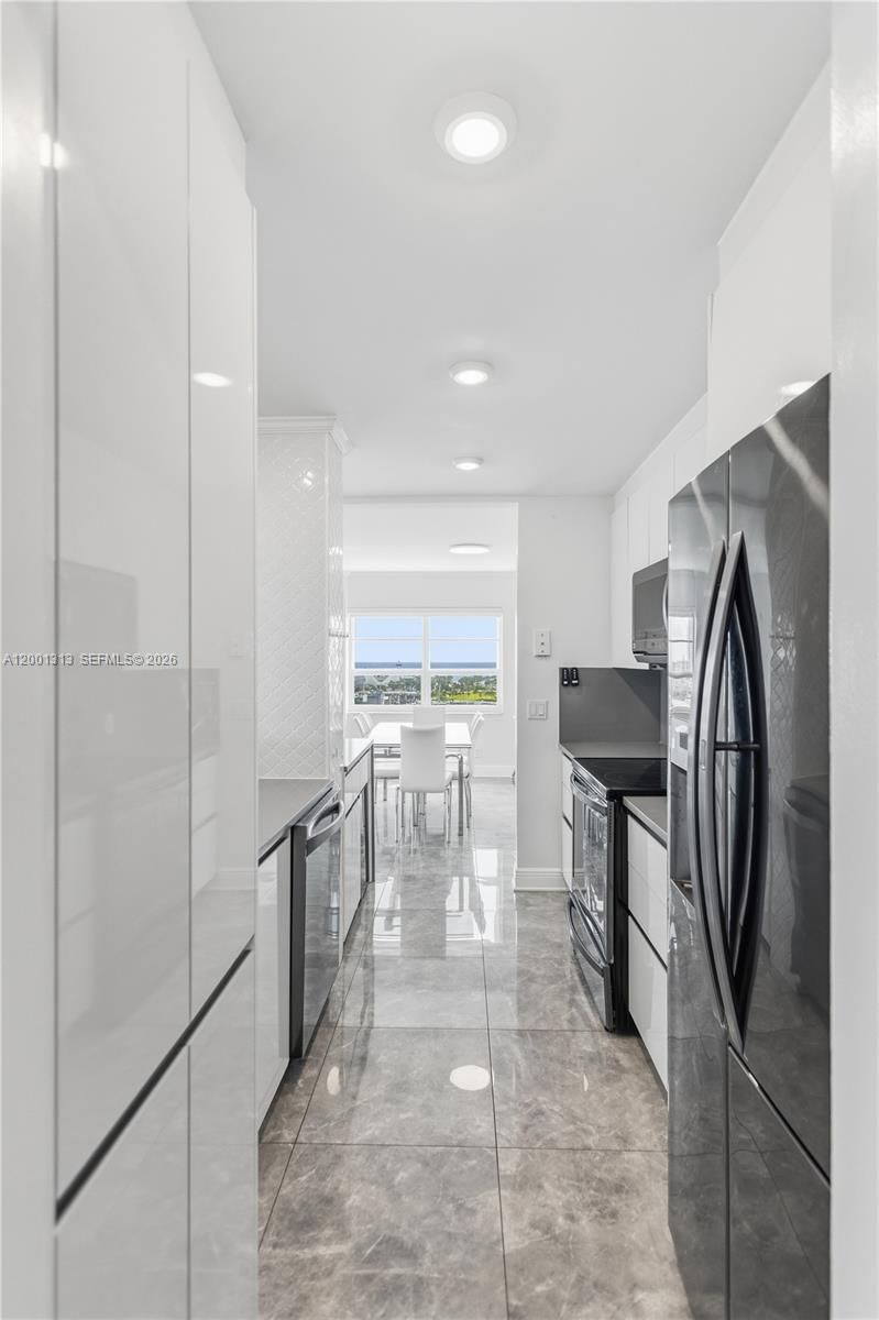 Real estate property located at 340 Sunset Dr #1210, Broward, Essex Tower Condo, Fort Lauderdale, FL
