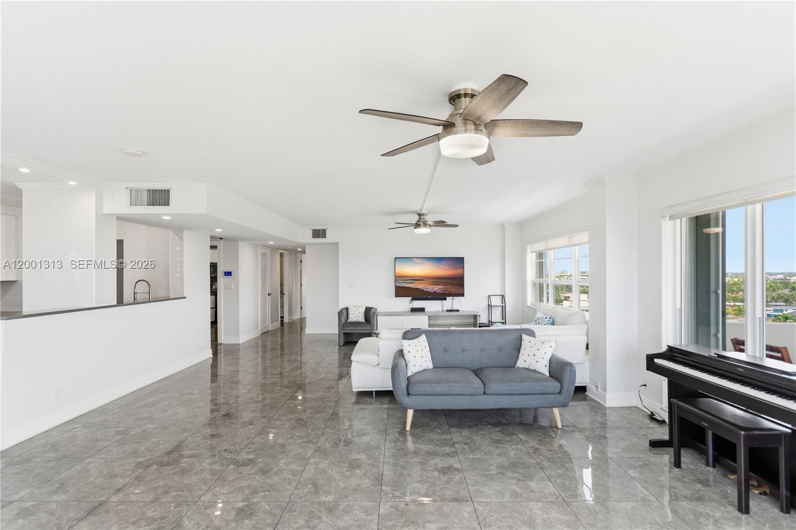 Real estate property located at 340 Sunset Dr #1210, Broward, Essex Tower Condo, Fort Lauderdale, FL