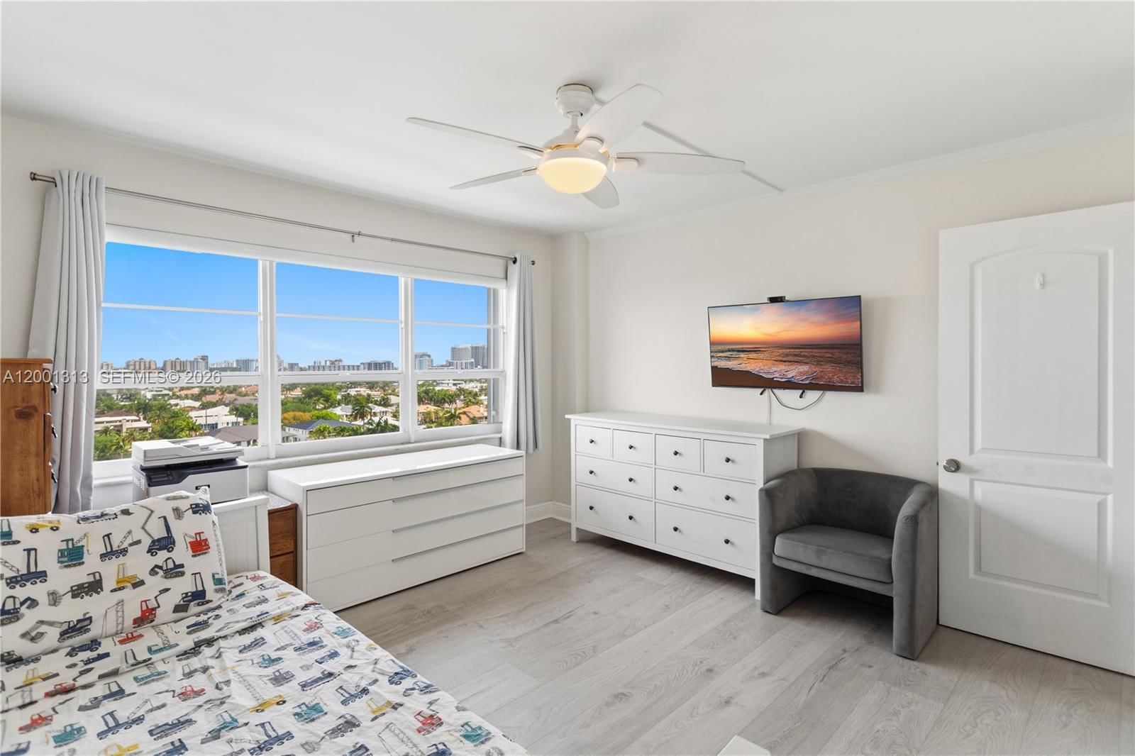 Real estate property located at 340 Sunset Dr #1210, Broward, Essex Tower Condo, Fort Lauderdale, FL