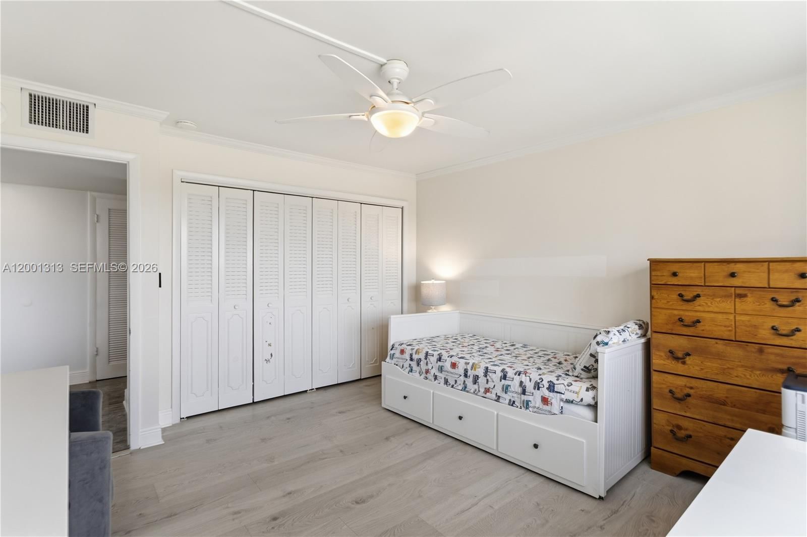 Real estate property located at 340 Sunset Dr #1210, Broward, Essex Tower Condo, Fort Lauderdale, FL