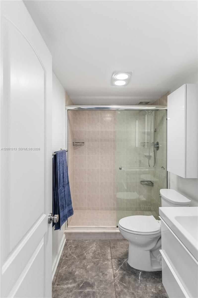 Real estate property located at 340 Sunset Dr #1210, Broward, Essex Tower Condo, Fort Lauderdale, FL