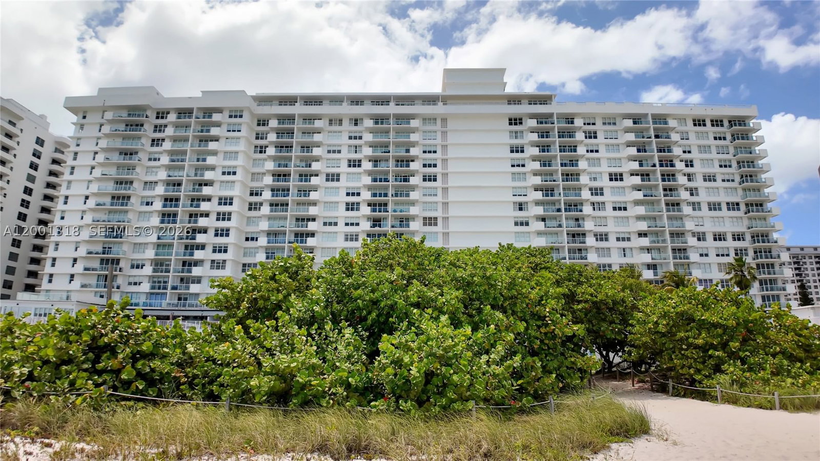 Real estate property located at 5601 Collins Ave #711, Miami-dade, The Pavilion Condo, Miami Beach, FL